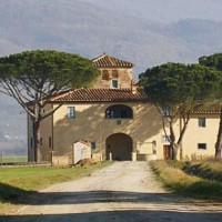 Hotel in Toscaanse boerderij met zwembad tussen zonnebloemvelden